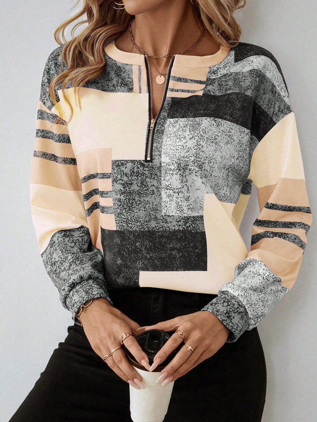 Auralie | Abstract Pattern Blouse